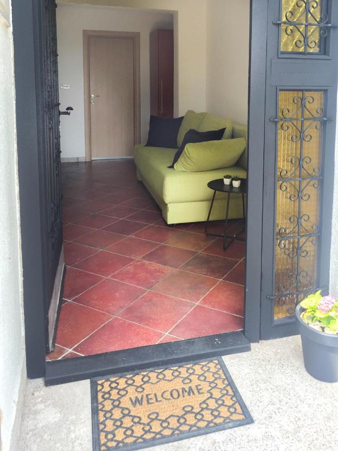 Appartement Elysium à Pula Extérieur photo